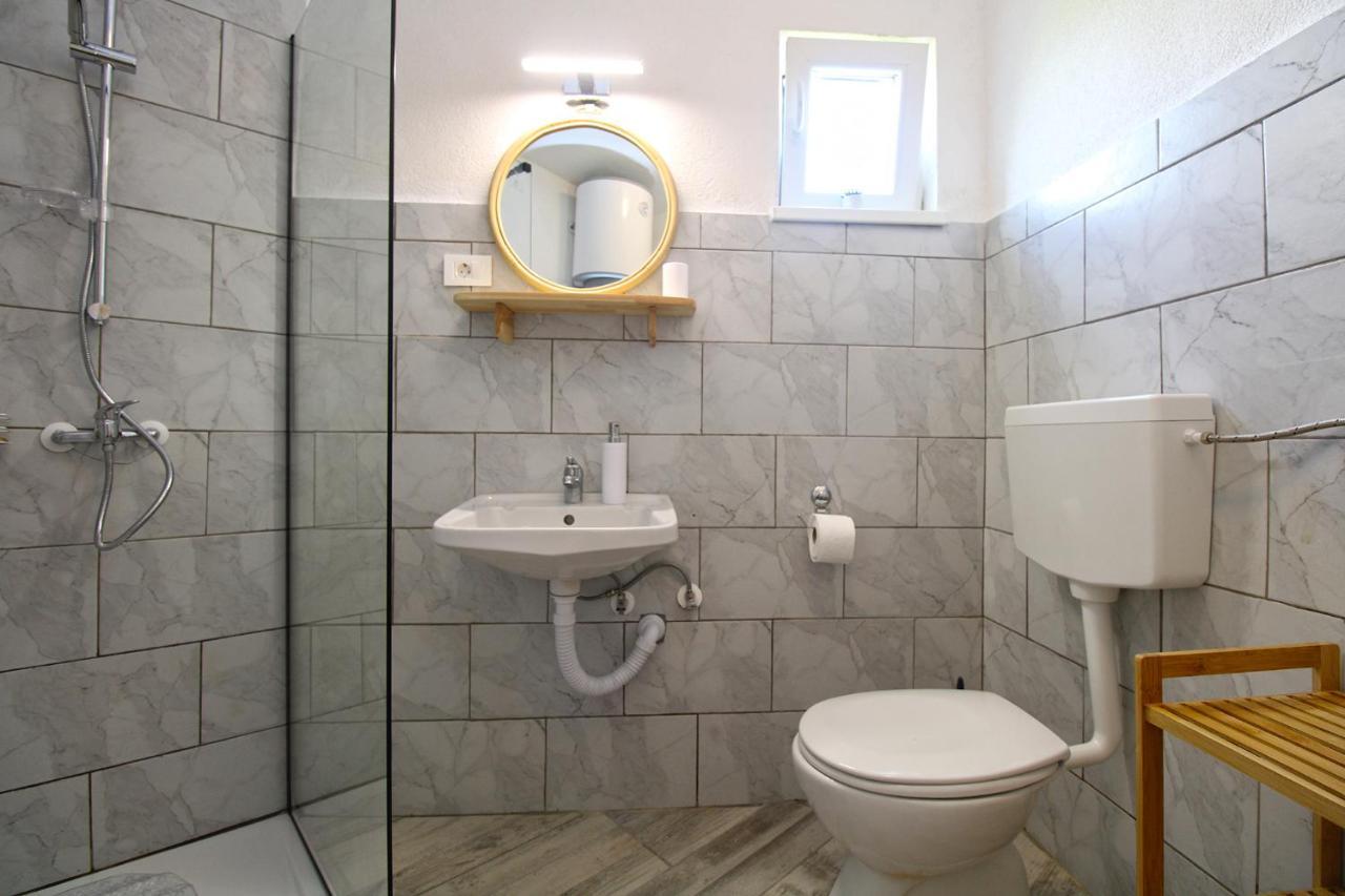 Apartment Josip 1649 Fazana Exterior photo